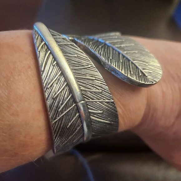 Mudd Silvertone Textured Cuff Bracelet - Picture 3 of 5